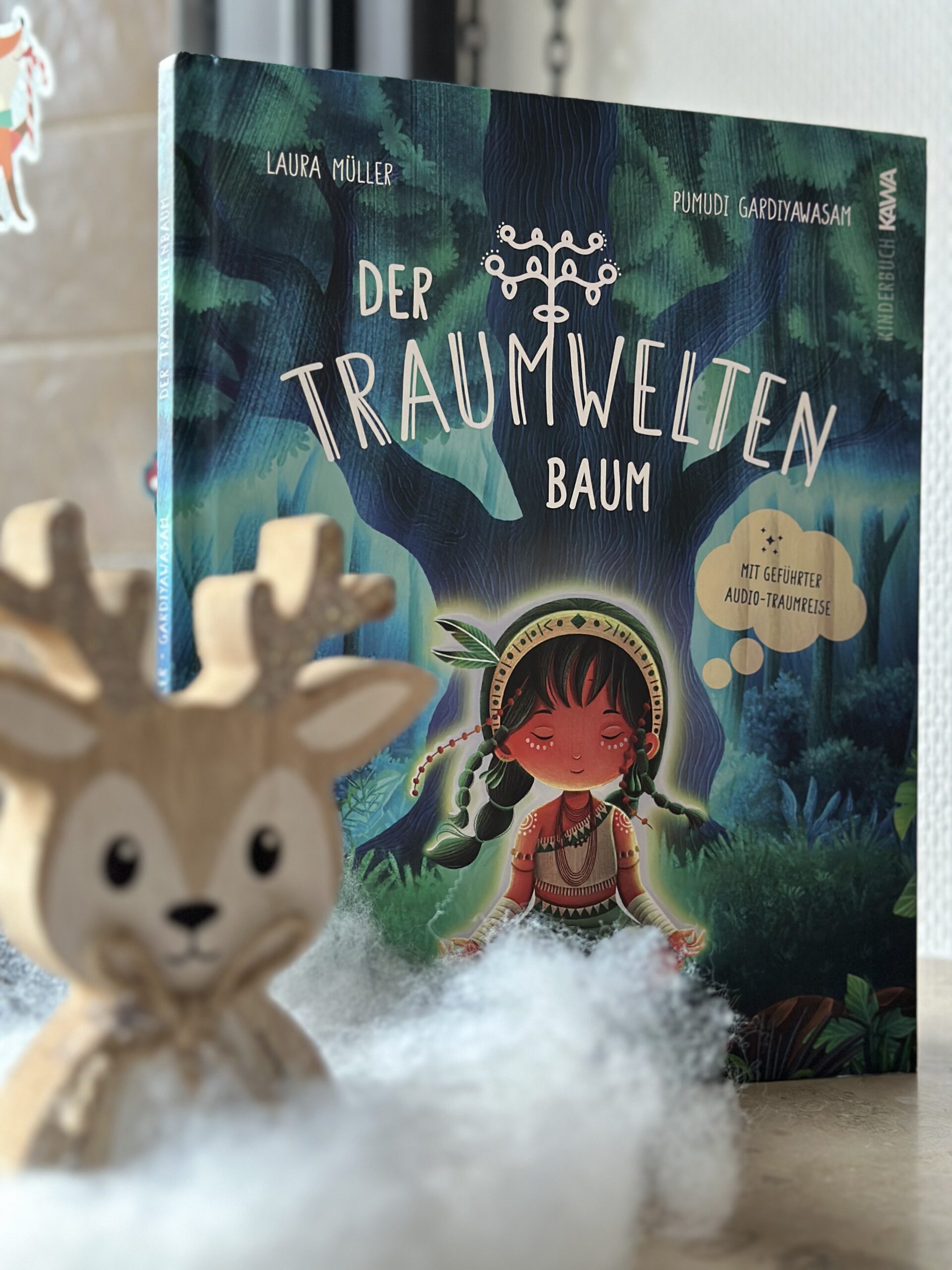 Rezension – „Der Traumweltenbaum“ von Laura Müller